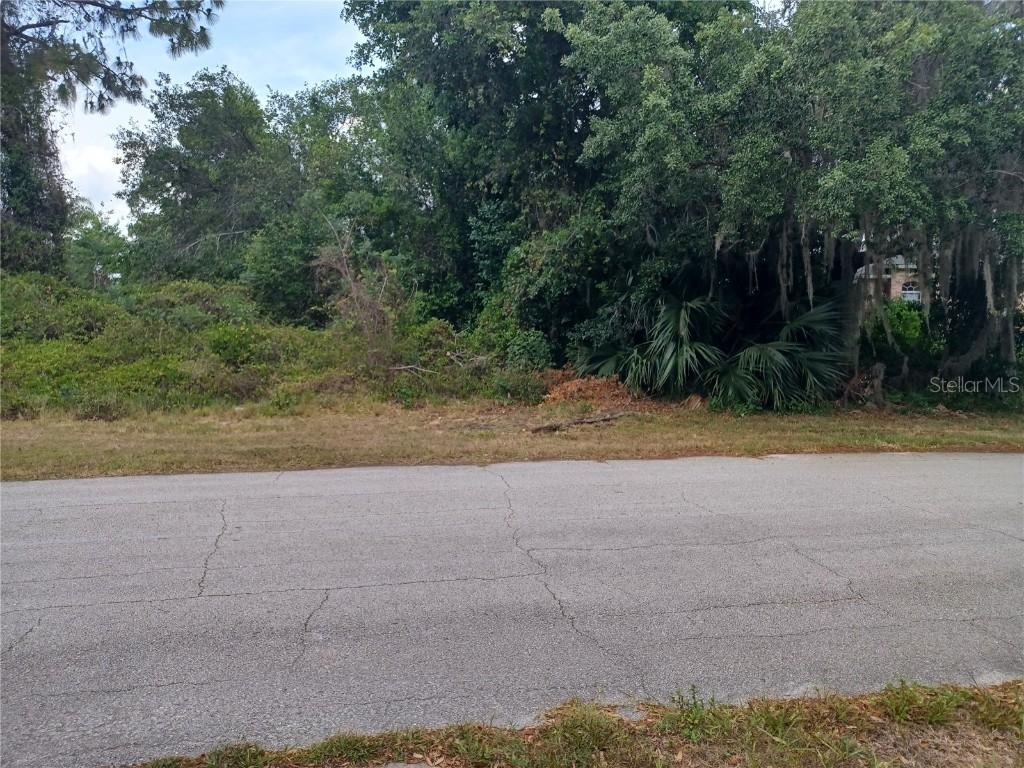 712 Alderwood Ave., Deltona, FL 32738