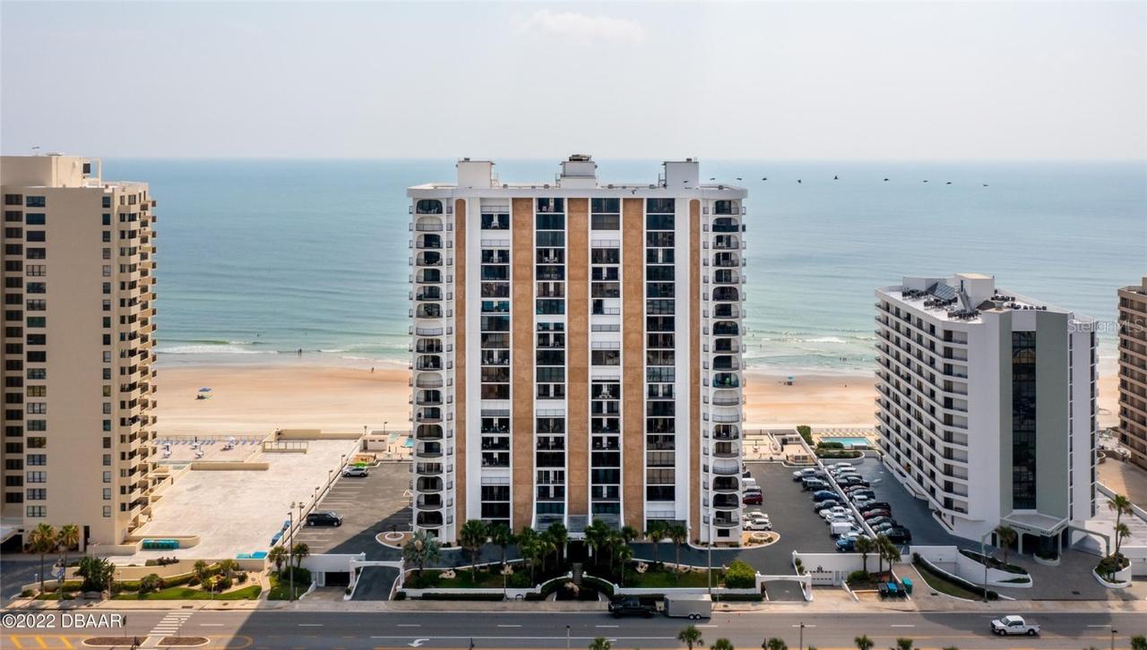 3003 S Atlantic Ave. #21A2, Daytona Beach Shores, FL 32118