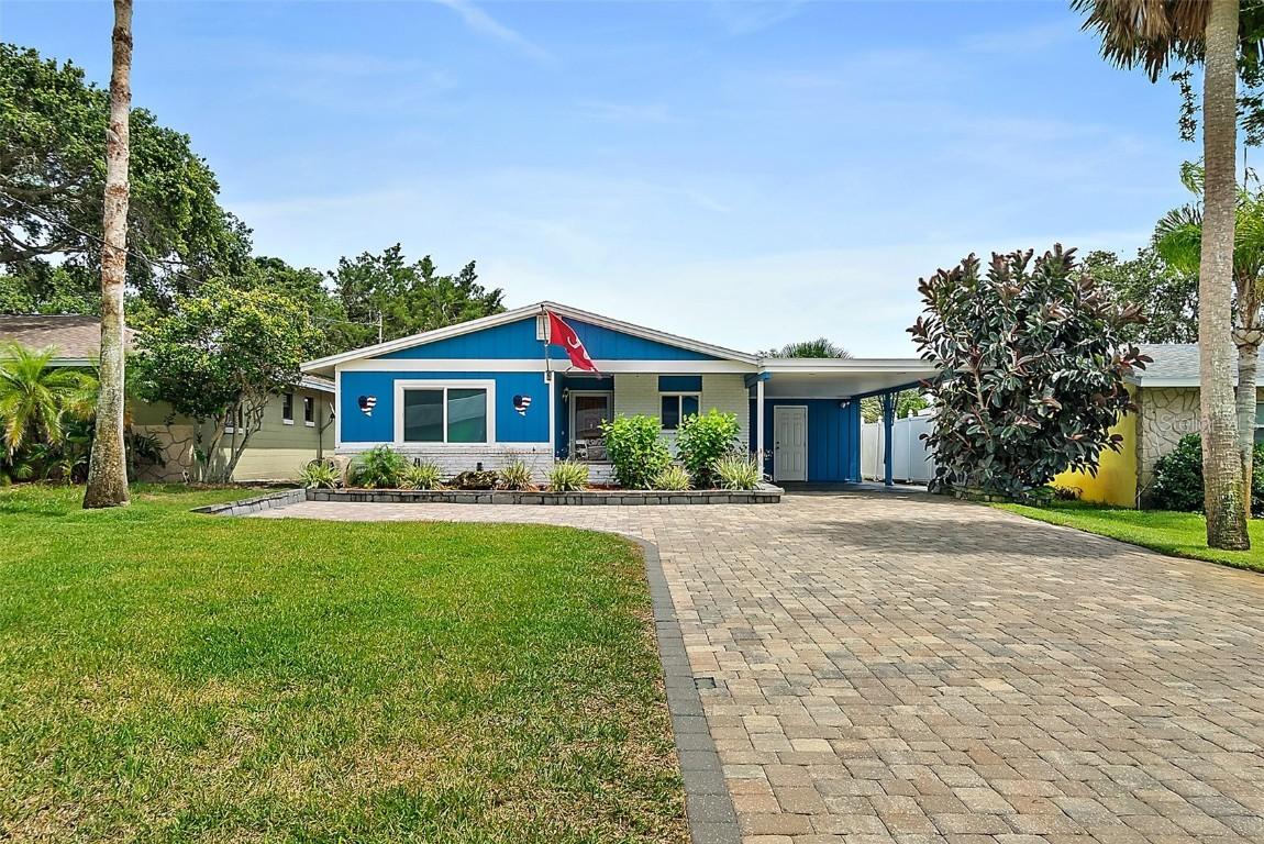809 E 14th Ave., New Smyrna Beach, FL 32169