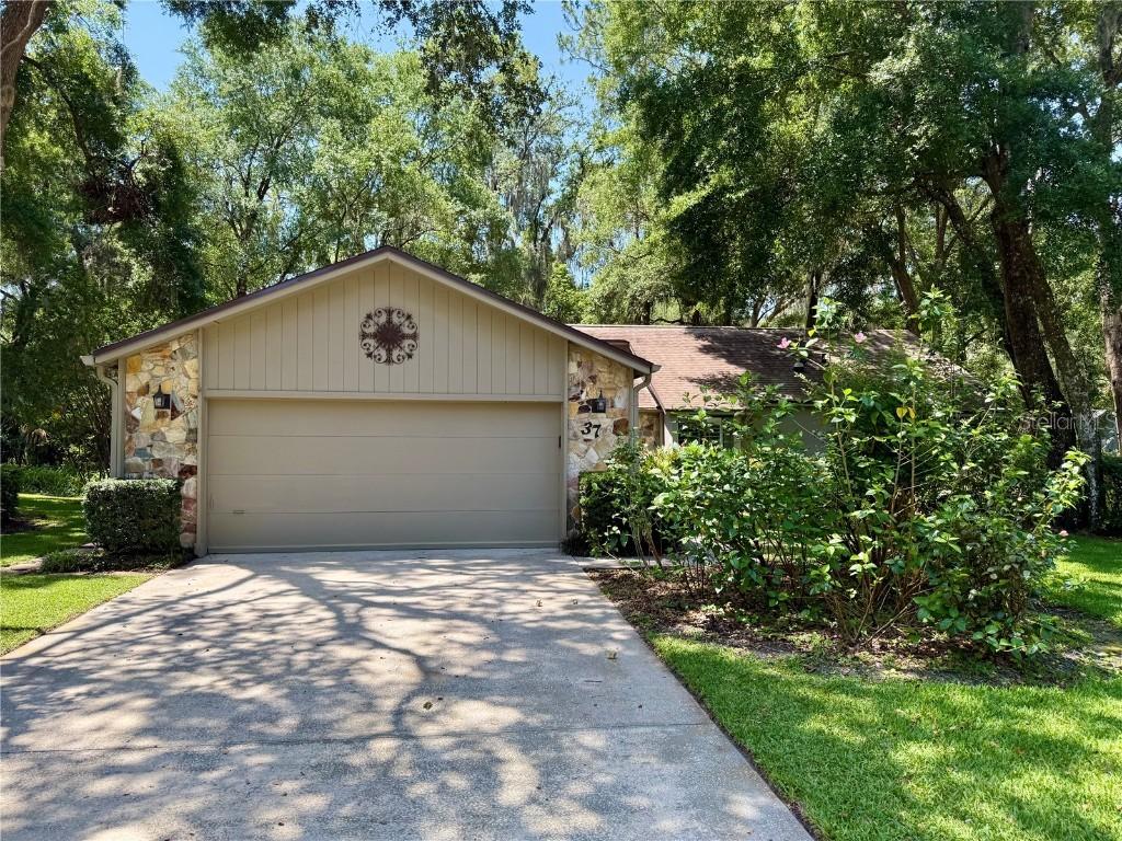 37 Meadowwood Tr., Deland, FL 32724