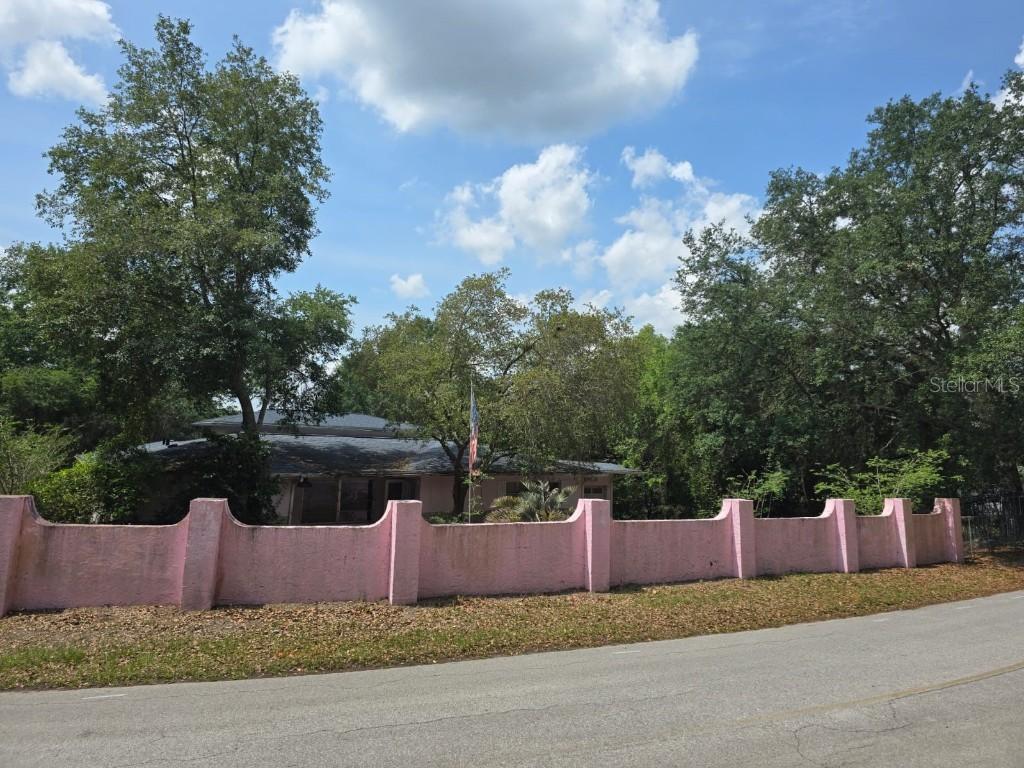 16880 SE 63rd Ln., Ocklawaha, FL 32179