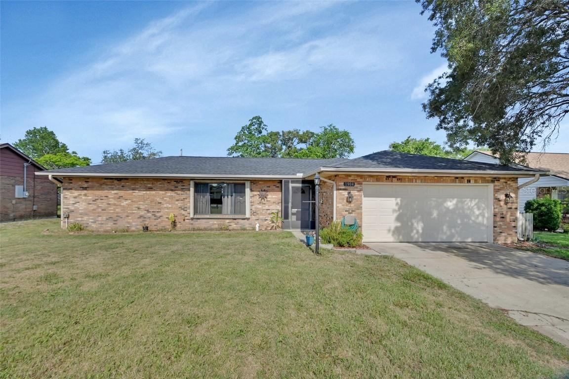 1904 Viking Ave., Deltona, FL 32725
