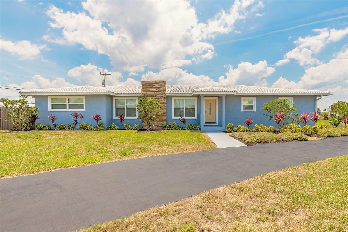 1032 Bel Aire Dr., Daytona Beach, FL 32118