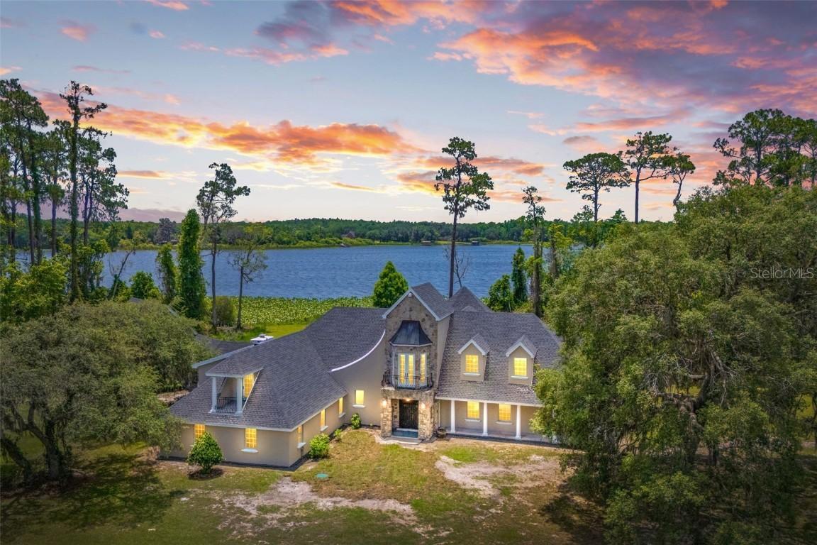 5366 N Lake Farms Rd., De Leon Springs, FL 32130