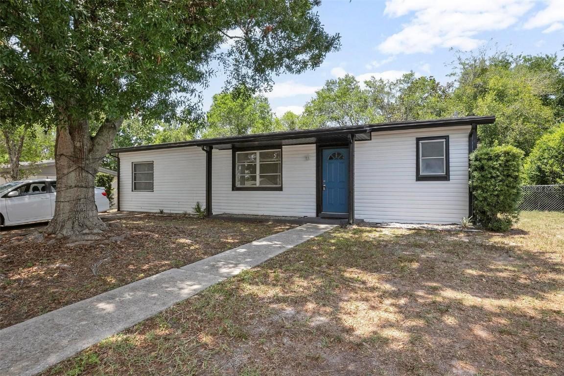 2434 Barbarossa Ave., Deltona, FL 32738