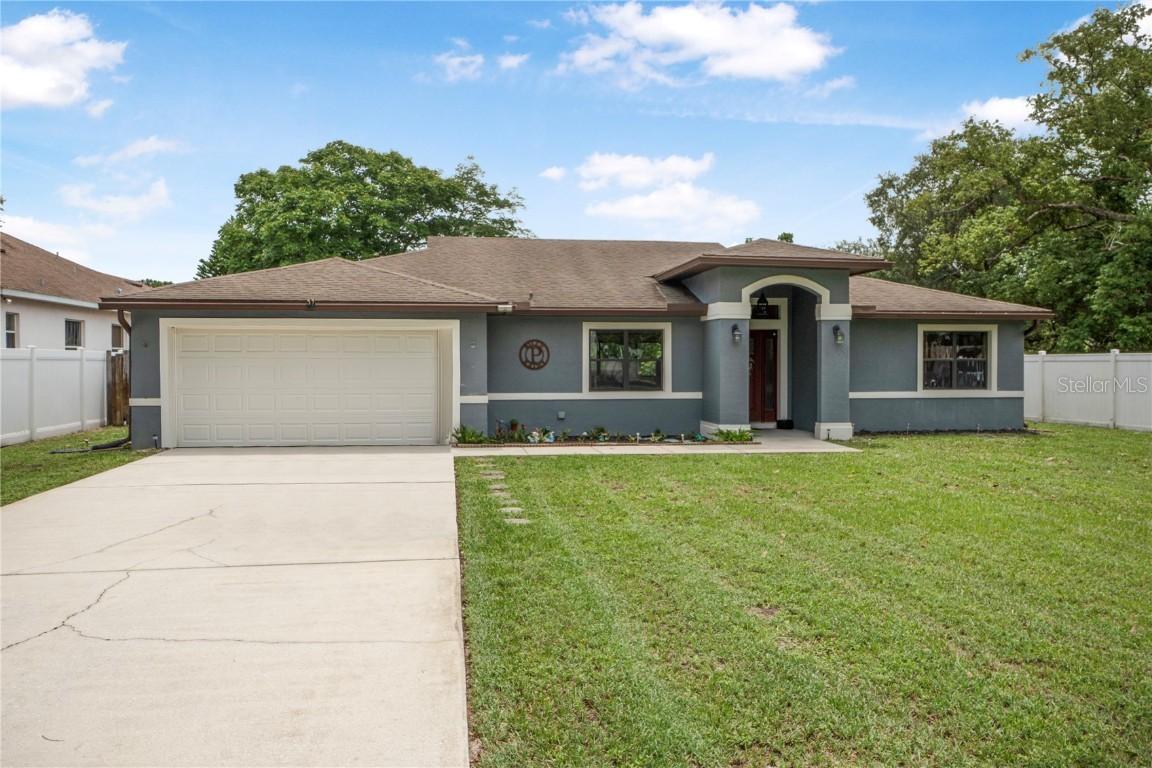 37 Naranja Rd., Debary, FL 32713