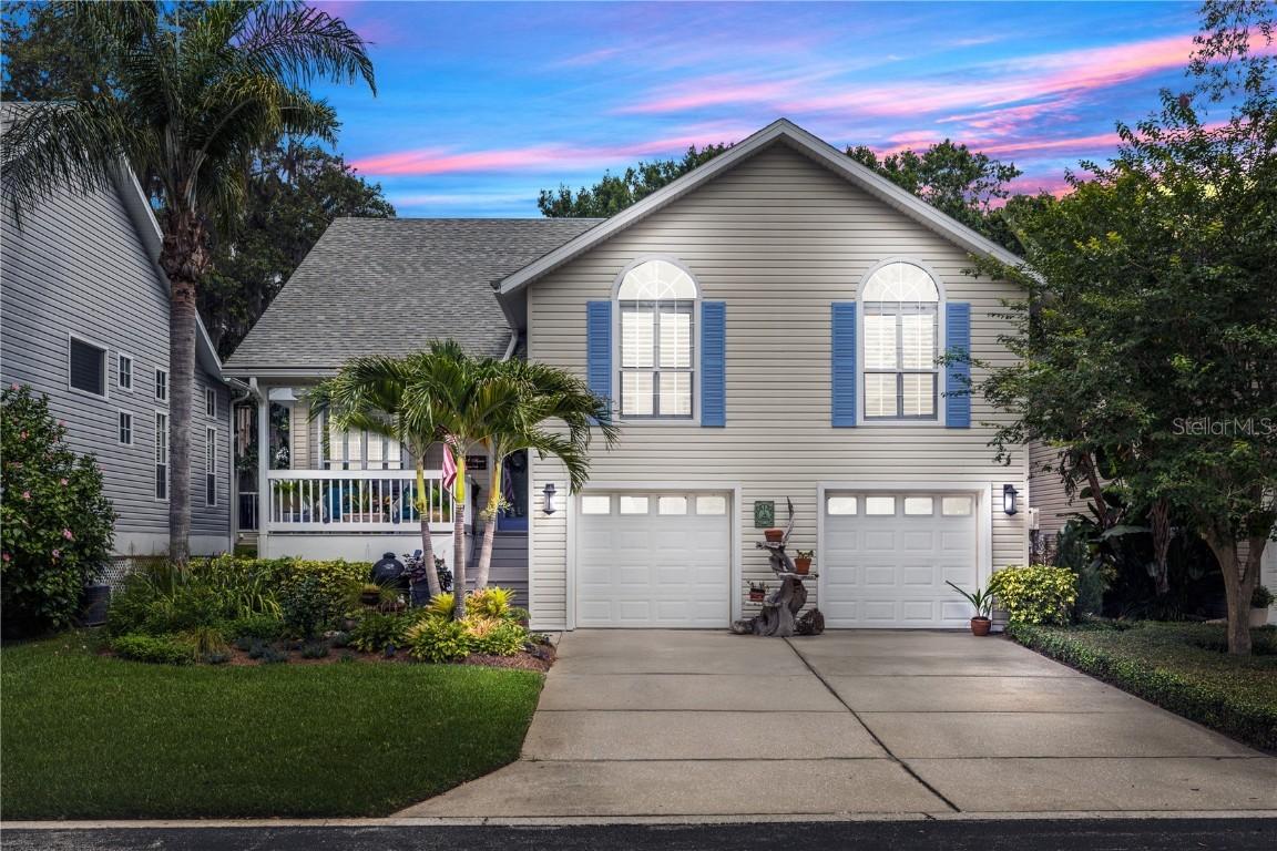 275 Bayou Cir., Debary, FL 32713