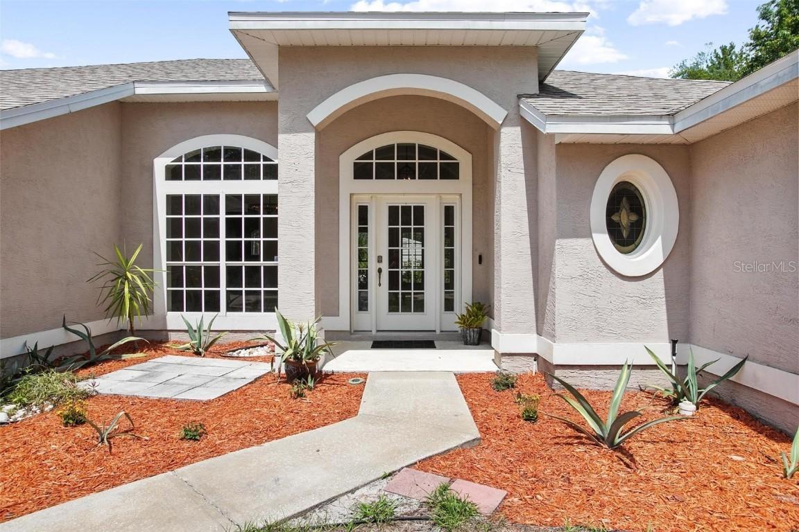 570 Cypress Ave., Orange City, FL 32763