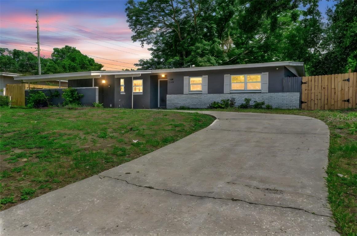 5204 Van Aken Dr., Orlando, FL 32808