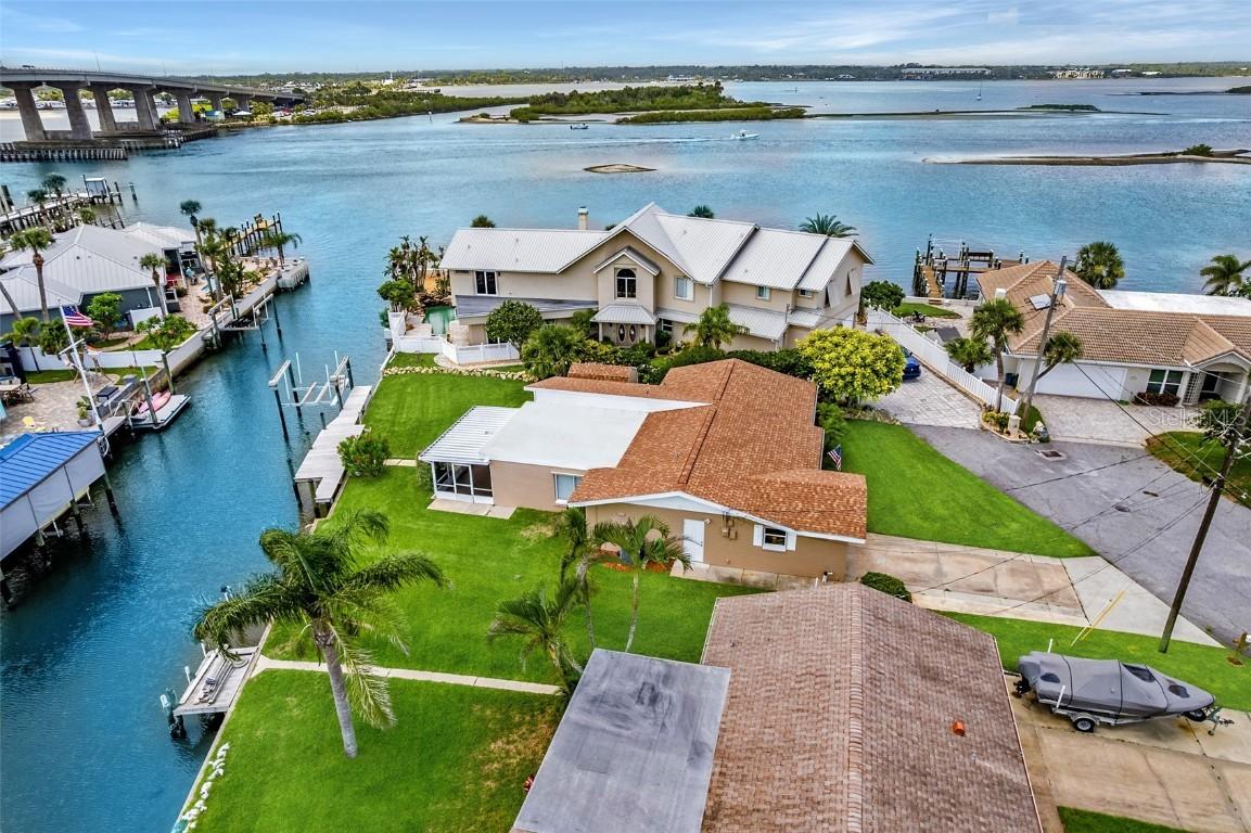 10 Venetian Cir, Port Orange, FL 32127