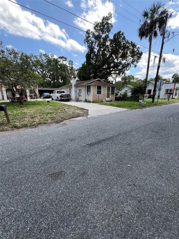 521 Wallace St., Daytona Beach, FL 32114