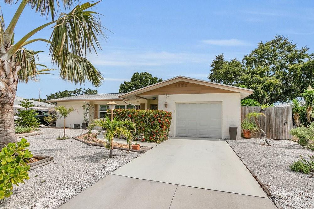 6012 1st Ave., Bradenton, FL 34209