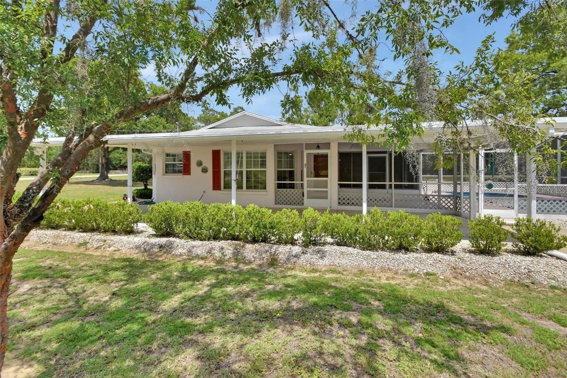 25305 Mardon Cir., Paisley, FL 32767