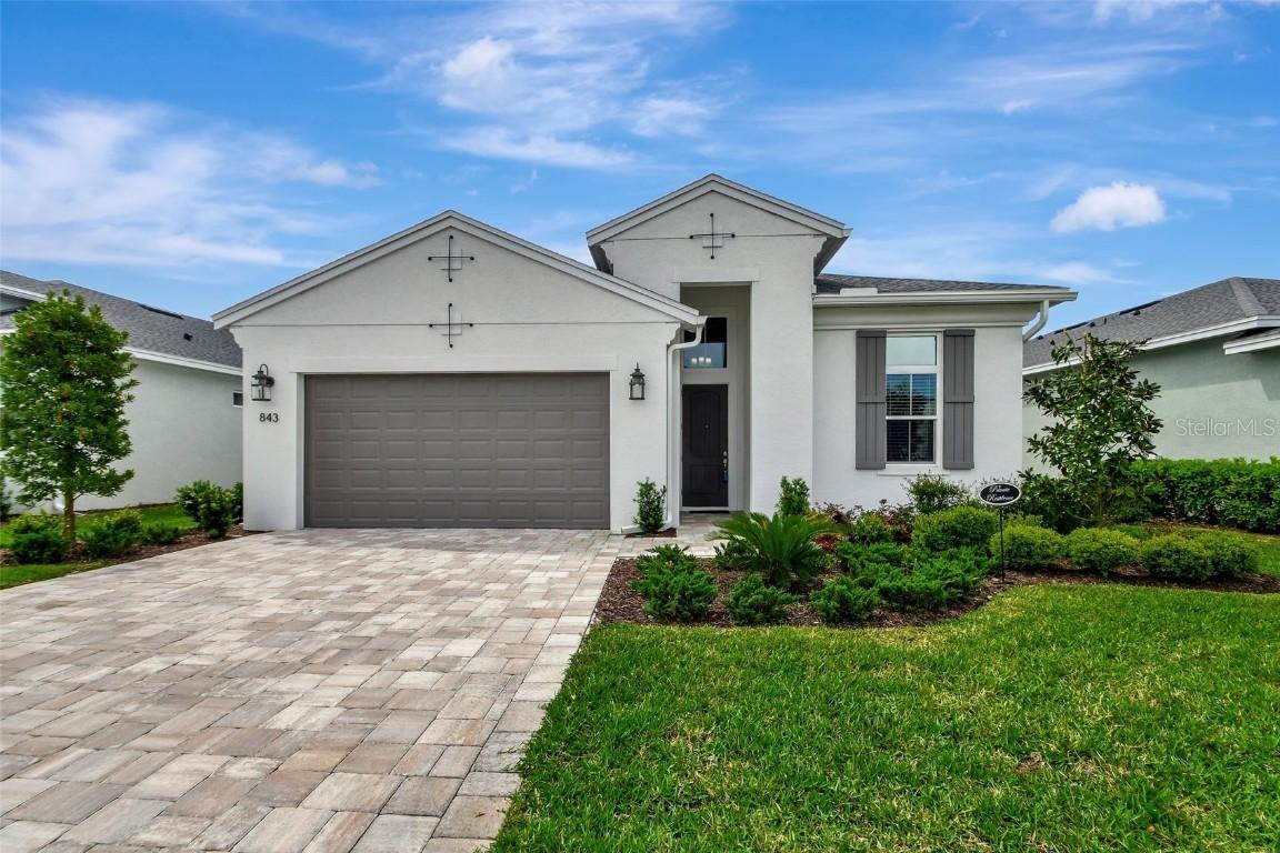 843 Liliana Dr., Deland, FL 32724