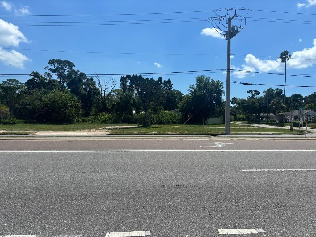 411 S Ridgewood Ave., Edgewater, FL 32132