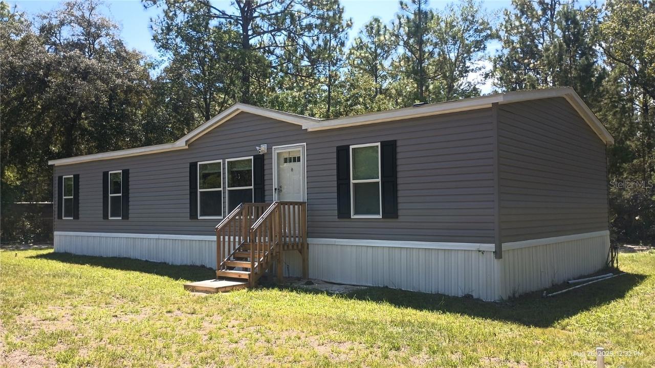 131 Franklin Dr., Hawthorne, FL 32640