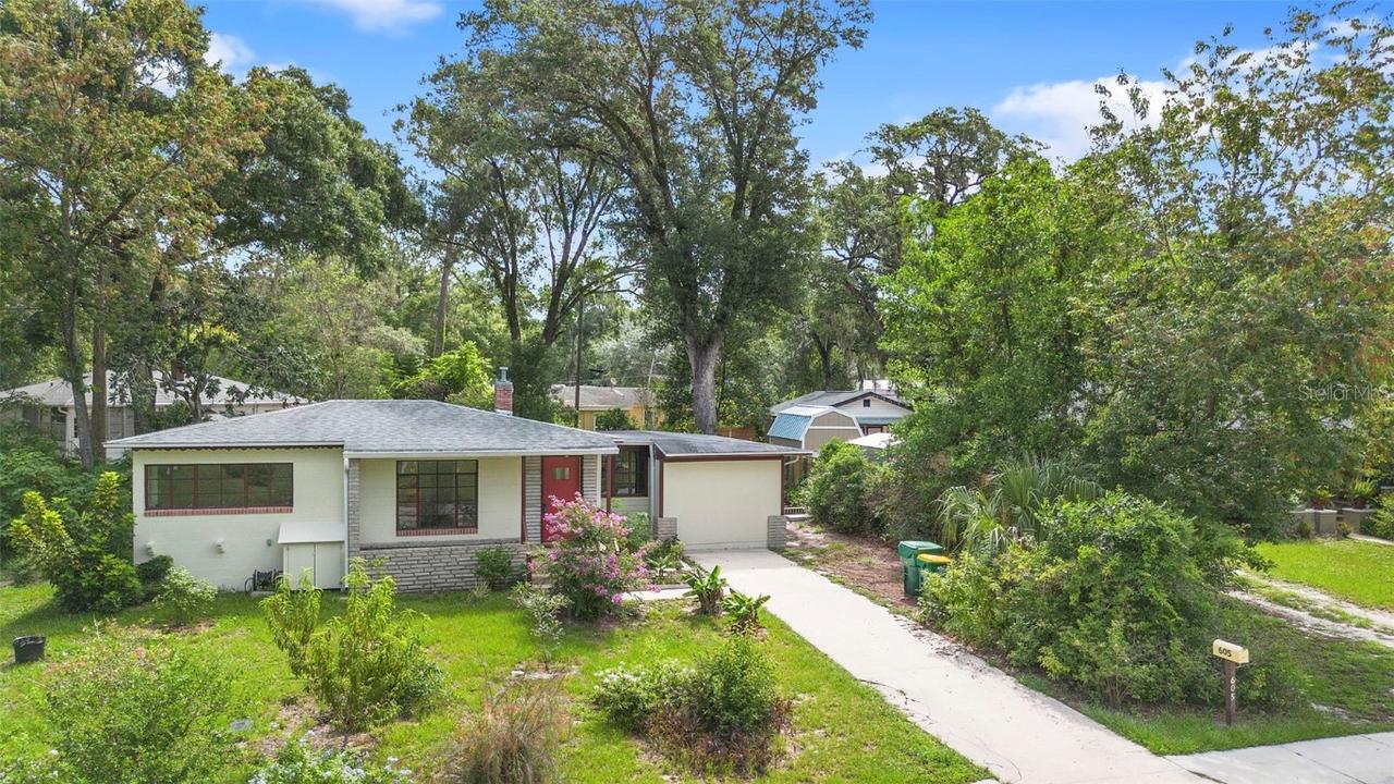 605 N Kentucky Ave., Deland, FL 32724