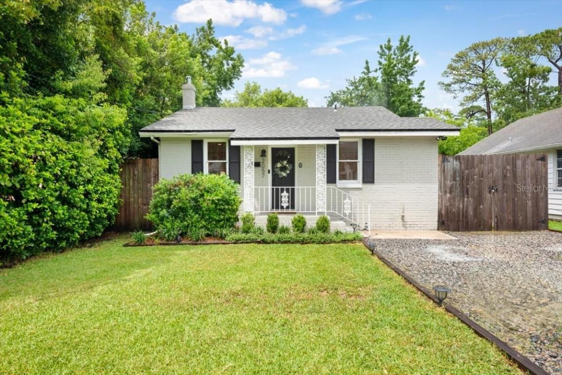 2057 Huntsford Rd., Jacksonville, FL 32207