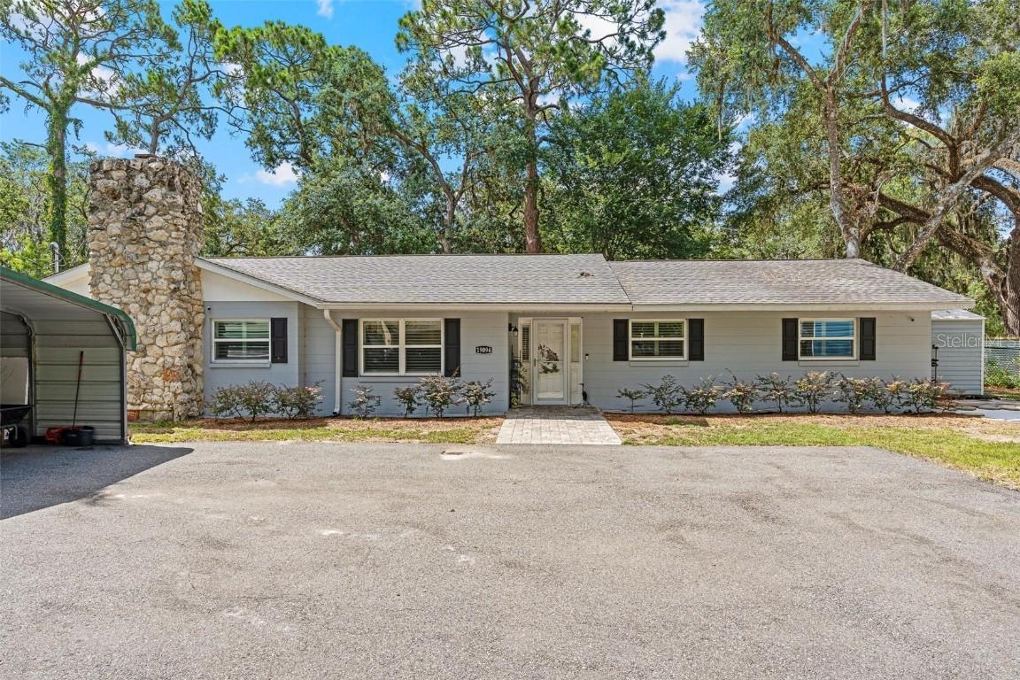 19094 SE 162nd St., Weirsdale, FL 32195