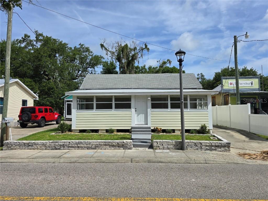 541 Washington St., New Smyrna Beach, FL 32168