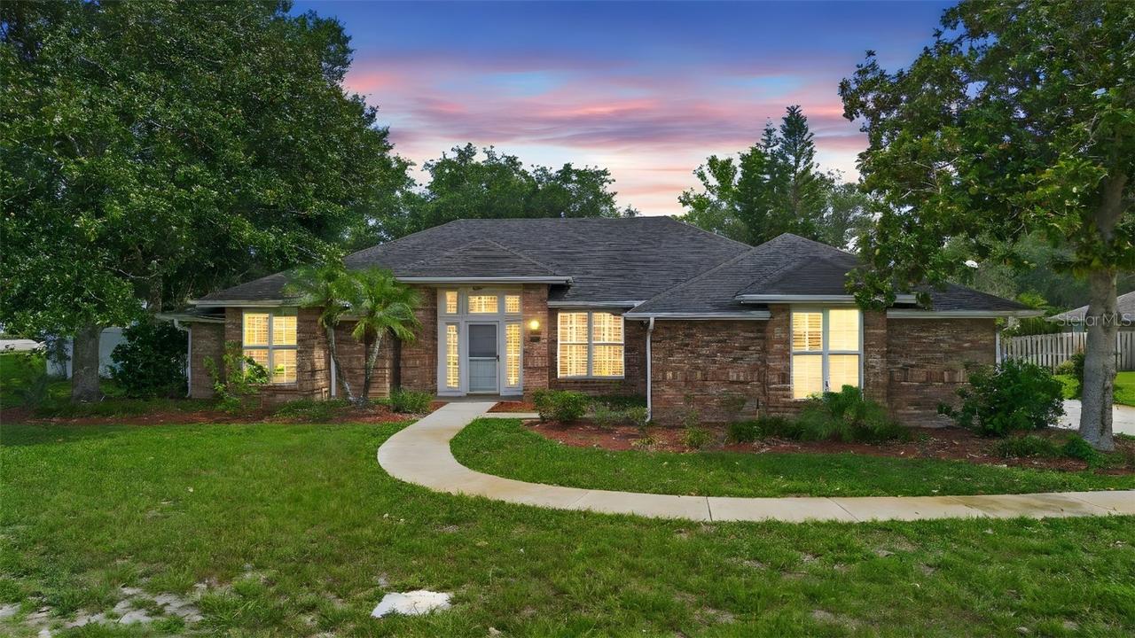 317 Alexandra Woods Dr., Debary, FL 32713