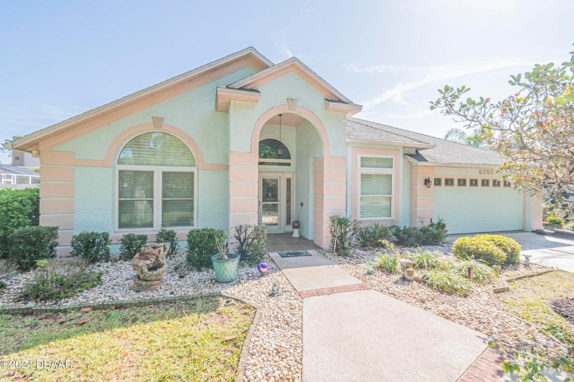 5797 Windsor Hill Dr., Port Orange, FL 32128