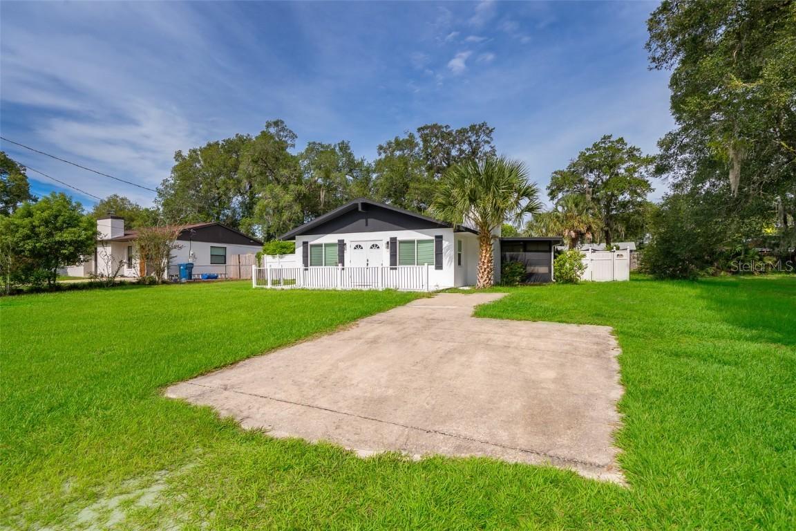 571 James St., Orange City, FL 32763