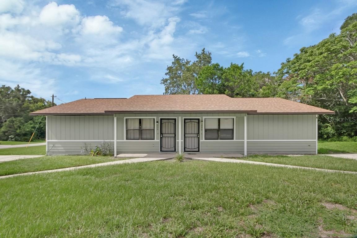 320 Webb St., De Leon Springs, FL 32130