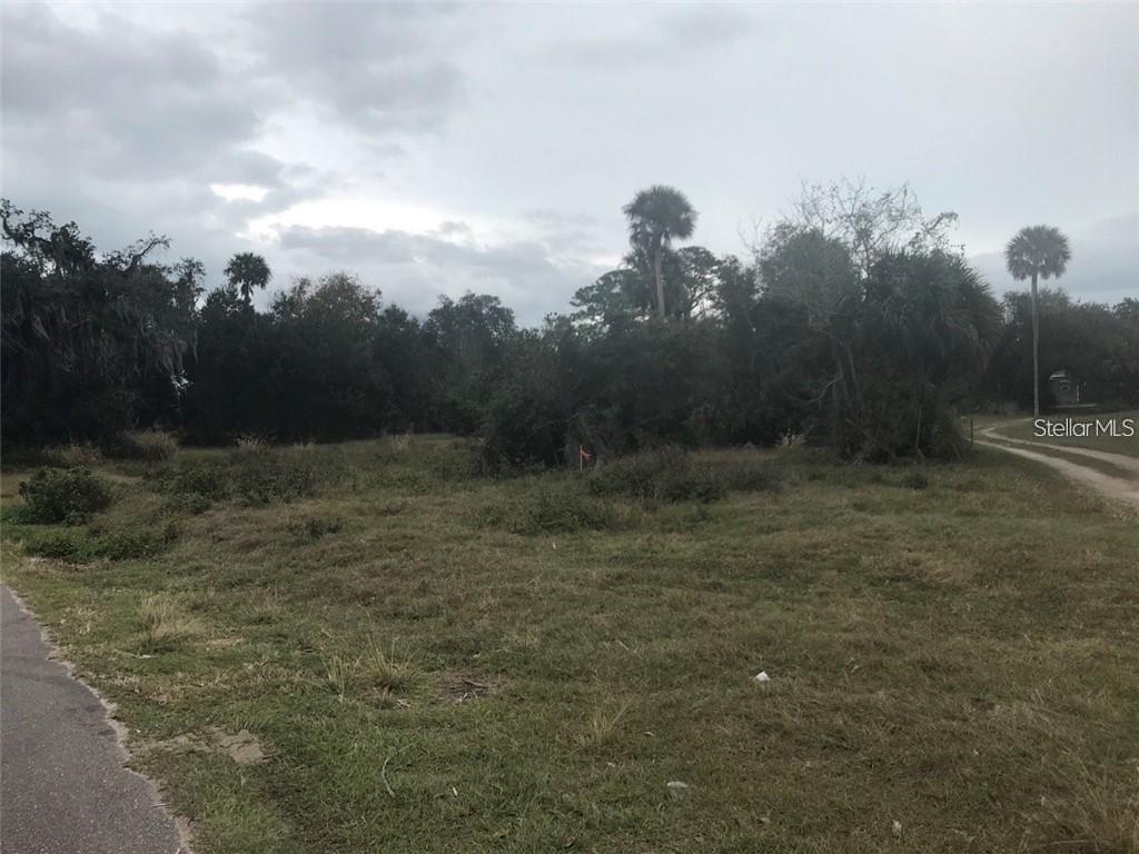 106 Lamont St., Edgewater, FL 32132