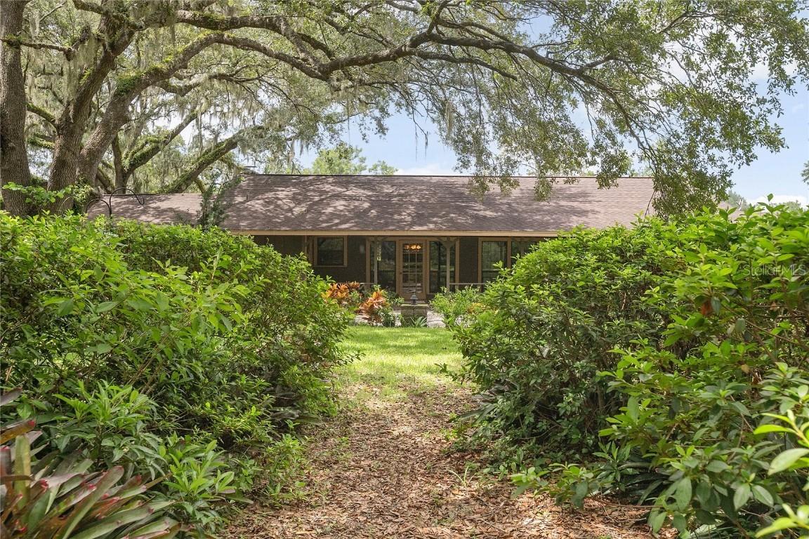 1741 Alanson Dr., Deland, FL 32724