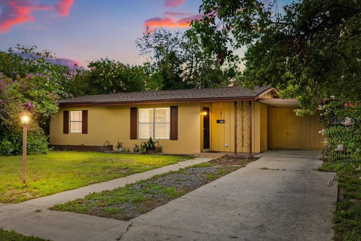 787 Superior St., Deltona, FL 32725