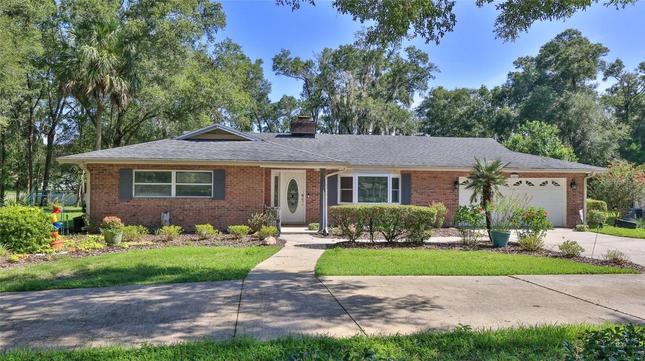 1460 Glenwood Rd., Deland, FL 32720