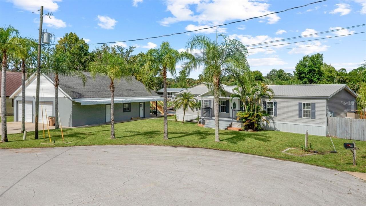 55805 Carroll St., Astor, FL 32102