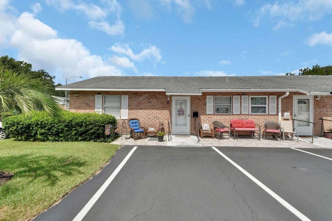 20 Fairway Ct., Deland, FL 32724