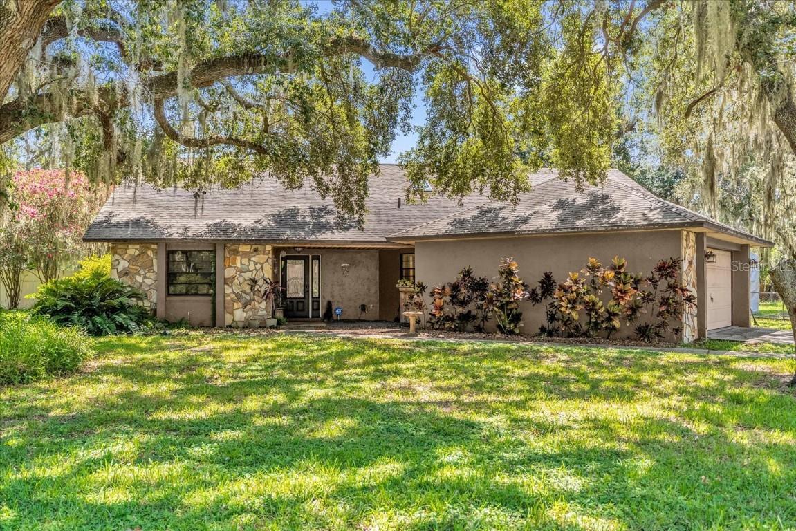 4612 Reynosa Dr., Winter Haven, FL 33880