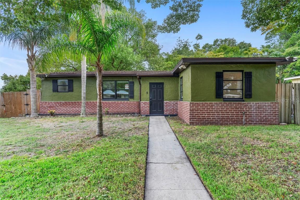 1471 Renton St., Deltona, FL 32725