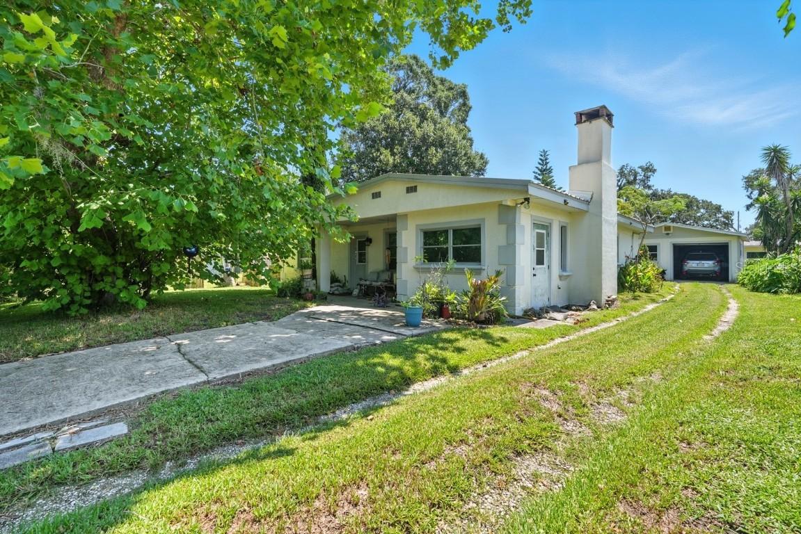 1990 Lake Dr., New Smyrna Beach, FL 32168