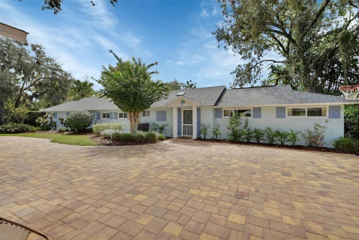 1326 Trail By The Lake, Deland, FL 32724