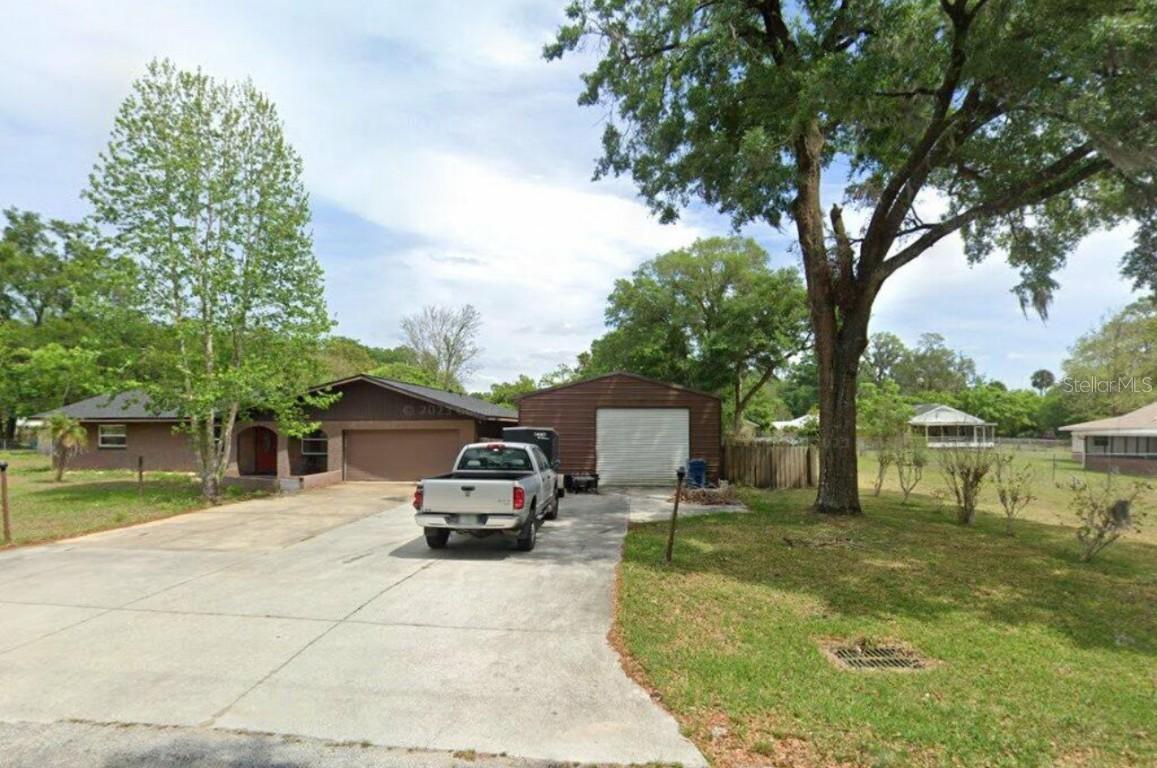 1675 N Clara Ave., Deland, FL 32720