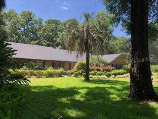 2096 Chinaberry Ln., Deland, FL 32720