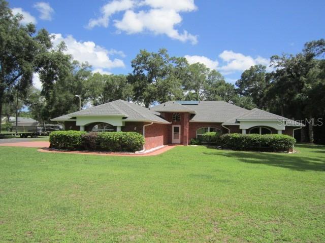 975 Rolling Acres Dr., Deland, FL 32720