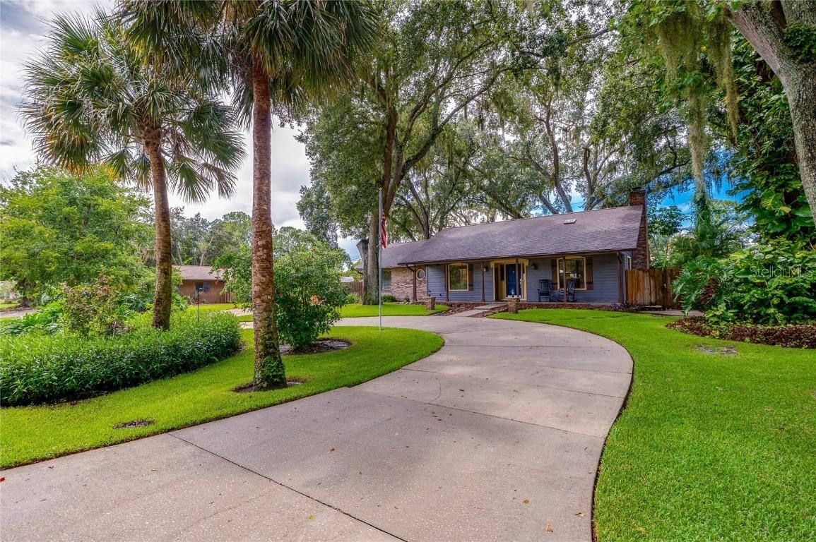 2824 Umbrella Tree Dr., Edgewater, FL 32141