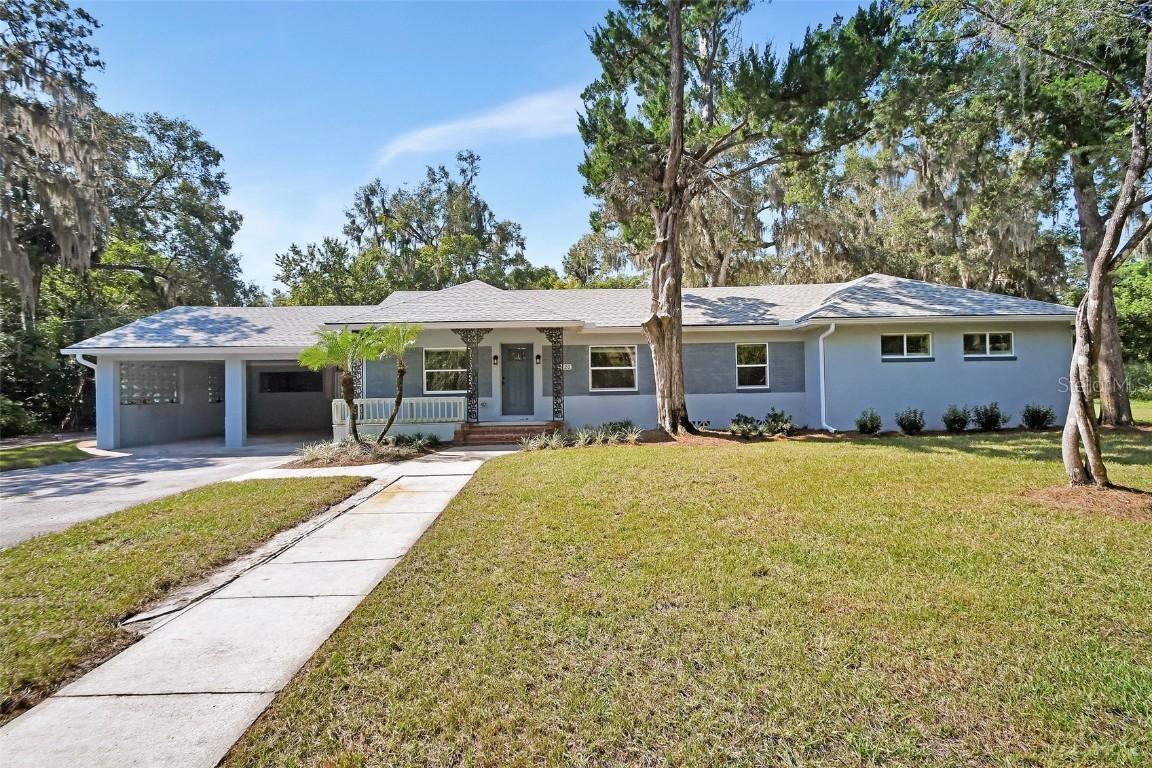1420 Wood St., Deland, FL 32724