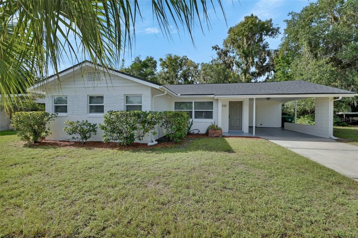 508 W Hogle Ave., Deland, FL 32720