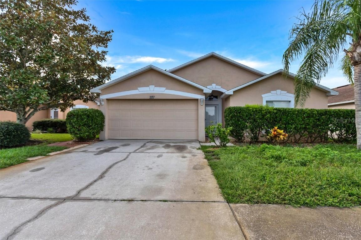 227 Dahoon Holly Dr., Daytona Beach, FL 32117