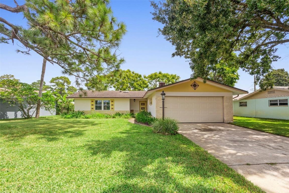 1305 Sunland Rd., Daytona Beach, FL 32114