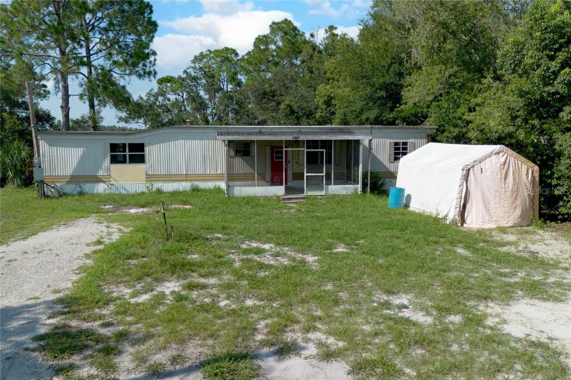 31725 Spruce Dr., Eustis, FL 32727