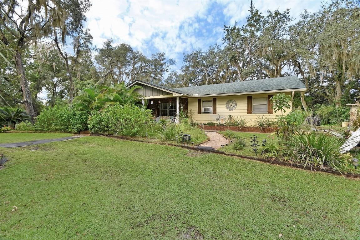 1576 Murphy Rd., Pierson, FL 32180