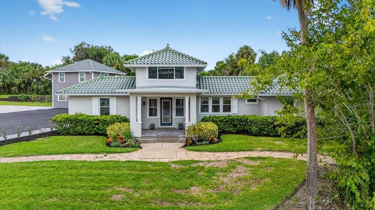 1215 S Peninsula Dr., Daytona Beach, FL 32118