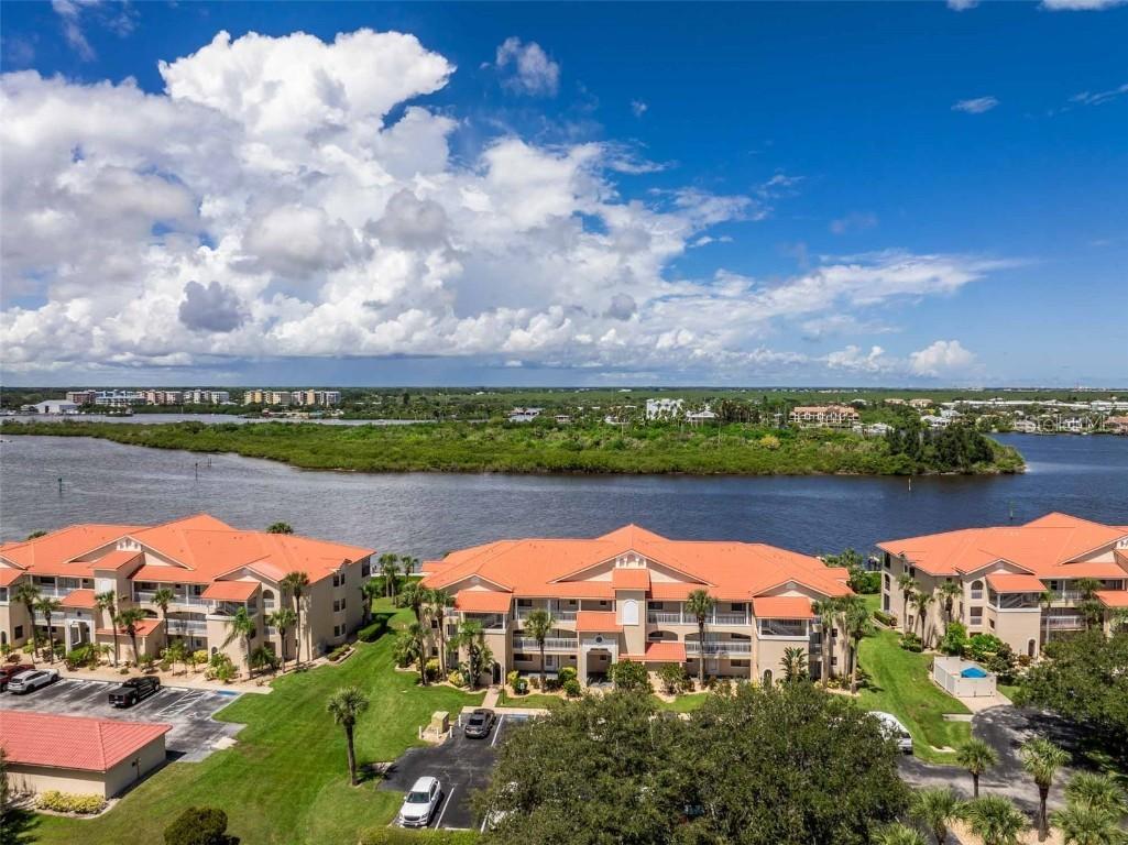 462 Bouchelle Dr. #104, New Smyrna Beach, FL 32169